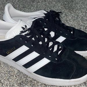 Addidas Gazelle 5.5 men’s (6.5 in women’s)